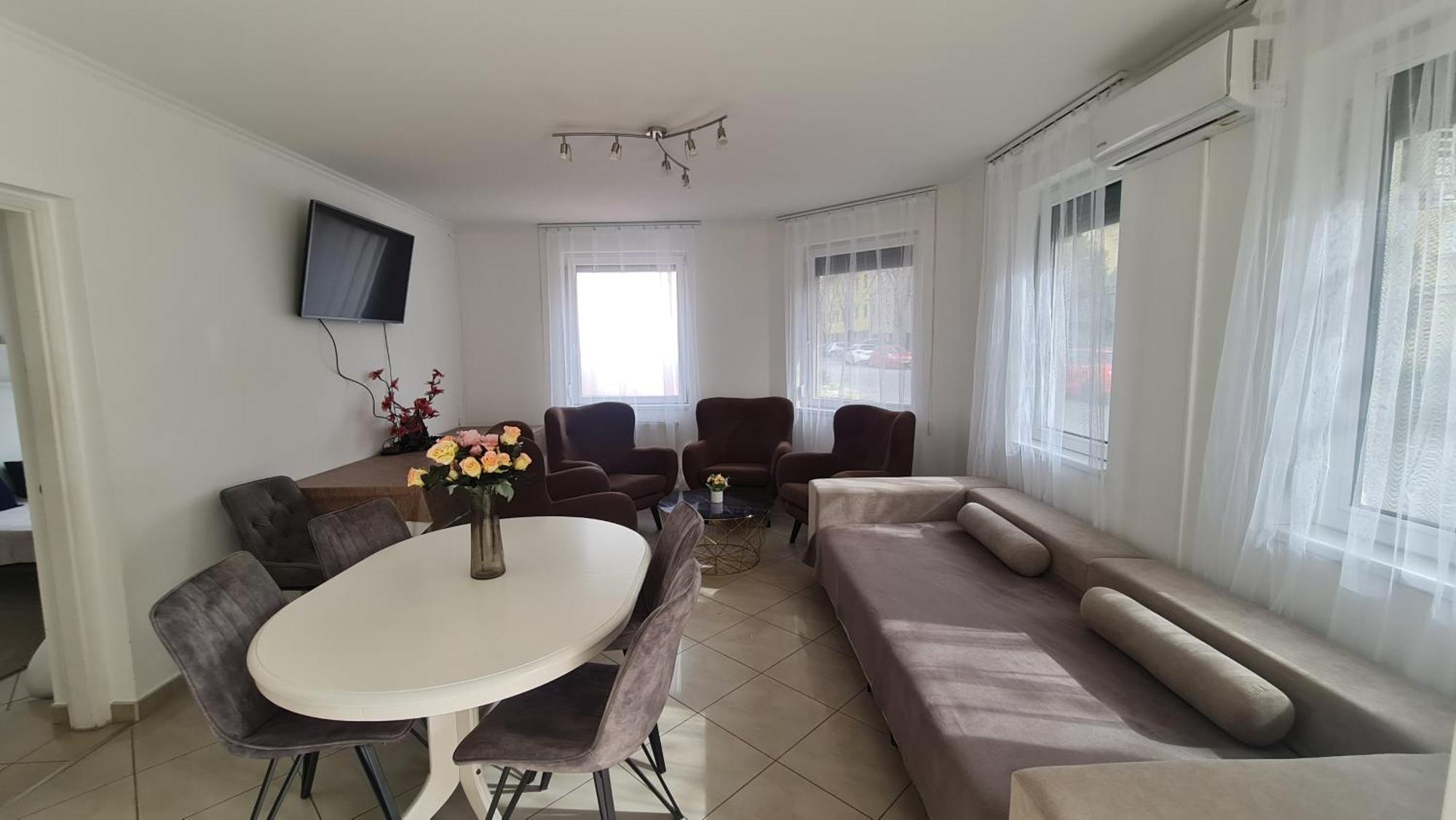 Tulipan Apartman Szeged Exterior photo